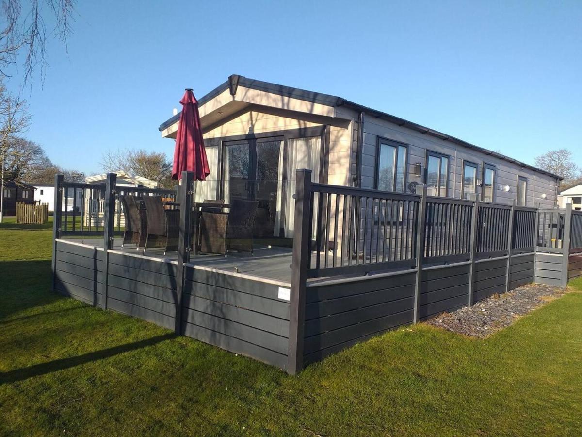 Superior 6 Berth Holiday Home In Suffolk Saxmundham Exteriér fotografie