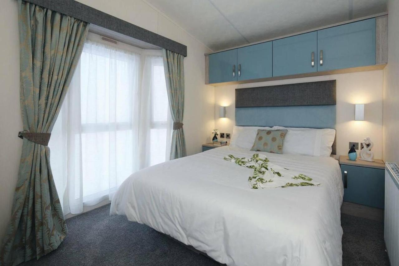 Superior 6 Berth Holiday Home In Suffolk Saxmundham Exteriér fotografie